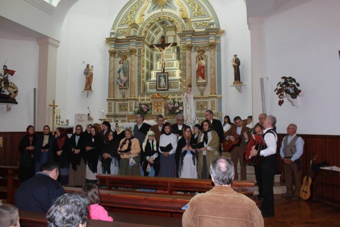 Rancho Vale do Lis canta ao Menino