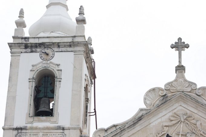 Por quem dobram os sinos?