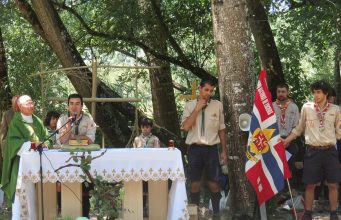 Escuteiros convivem no Parque de Merendas